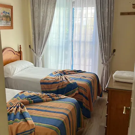 Apartament Holidays 2 *